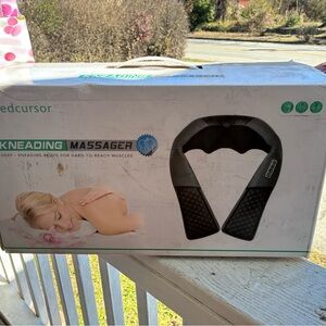 Medcursor Neck Massager Deep Tissue 3D Kneading Pillow for Muscle Pain Relief